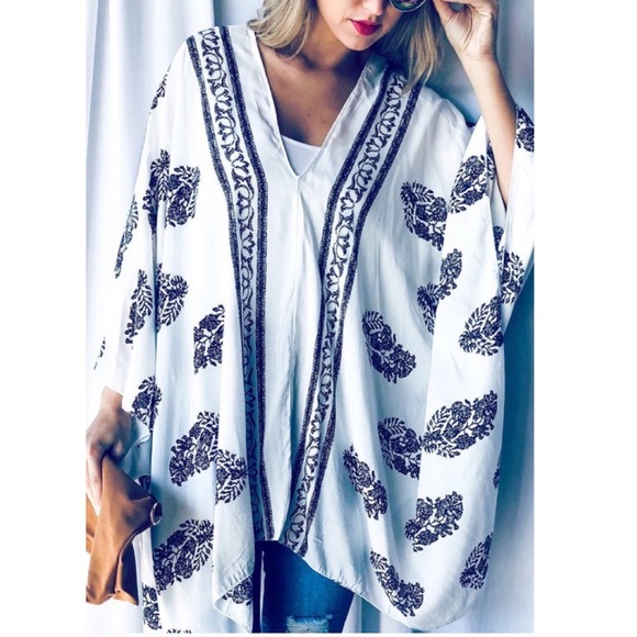 New LAST 1 Boho Bohemian Oversized Flowy Kimono Top white Black Mixed Print Top - Picture 5 of 15